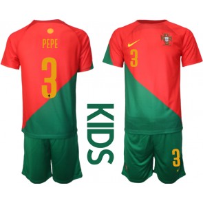 Portugal Pepe #3 Replika Babytøj Hjemmebanesæt Børn VM 2022 Kortærmet (+ Korte bukser)